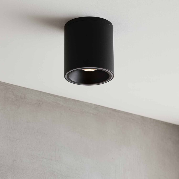 CÓD.6038 FOCO DE SUPERFÍCIE CILÍNDRICO Ø9CM COR PRETO